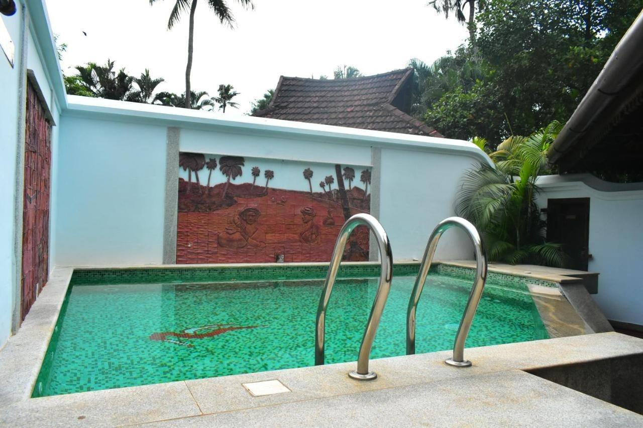 Kumarakom Lake Resort Exteriör bild