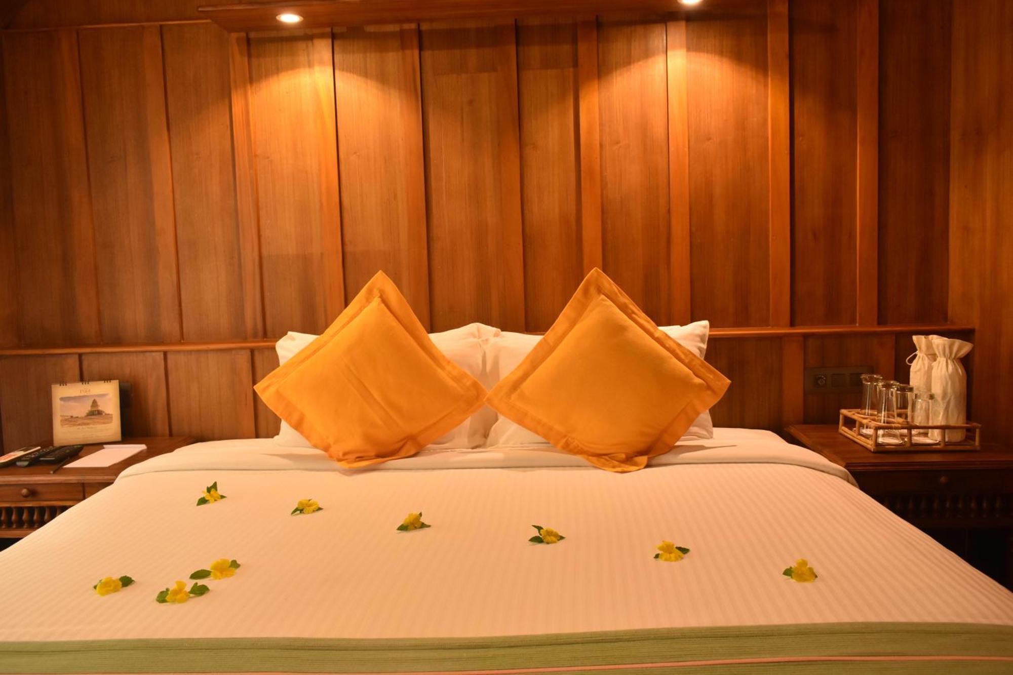Kumarakom Lake Resort Exteriör bild