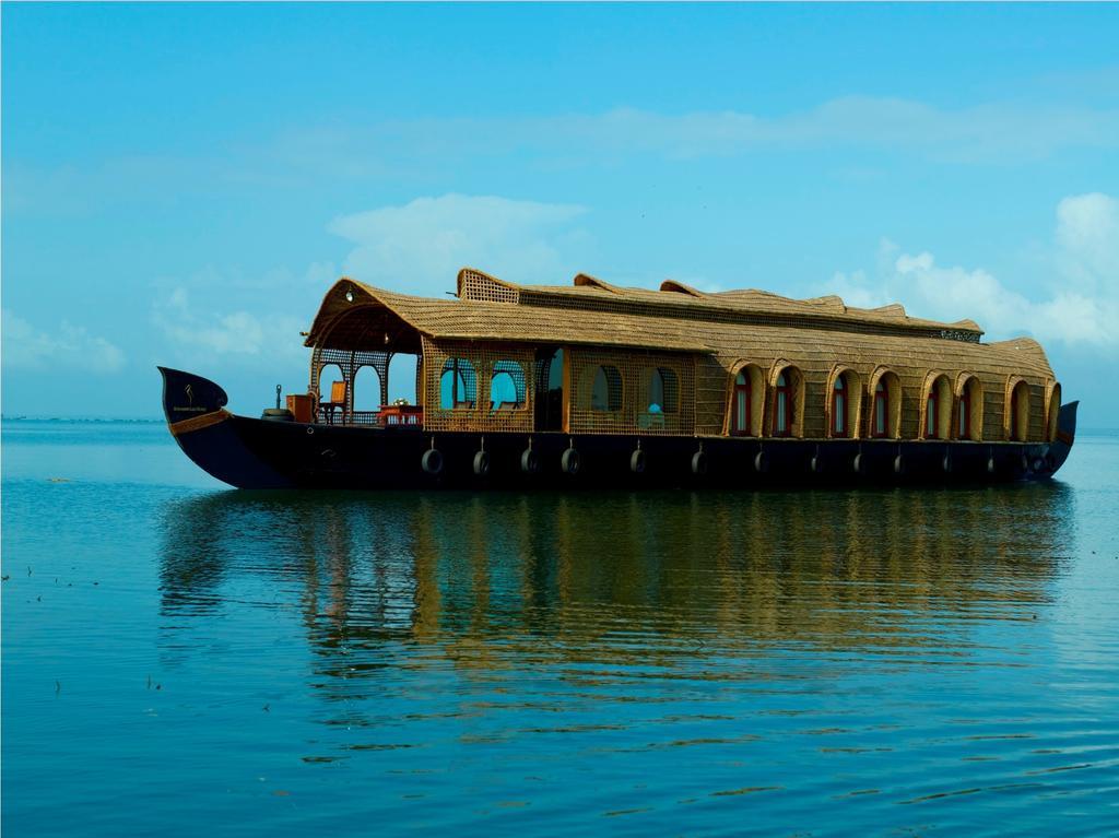 Kumarakom Lake Resort Exteriör bild